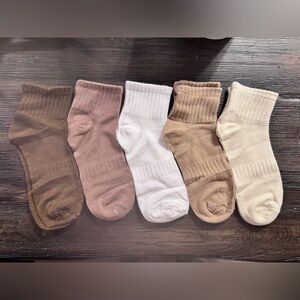 Assorted Color Women’s Ankle Socks - one size. Soft cute black white brown tan